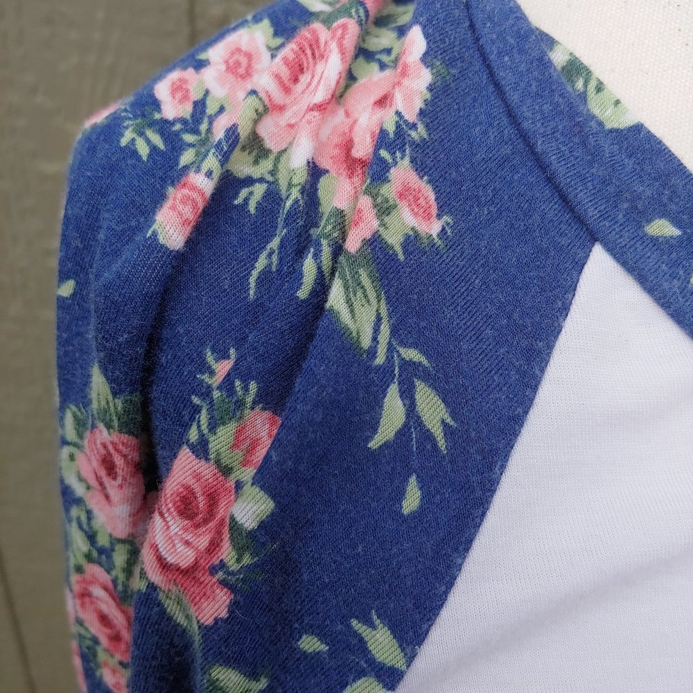 Chris & Carol soft boutique long sleeve size small - Picture 3 of 3